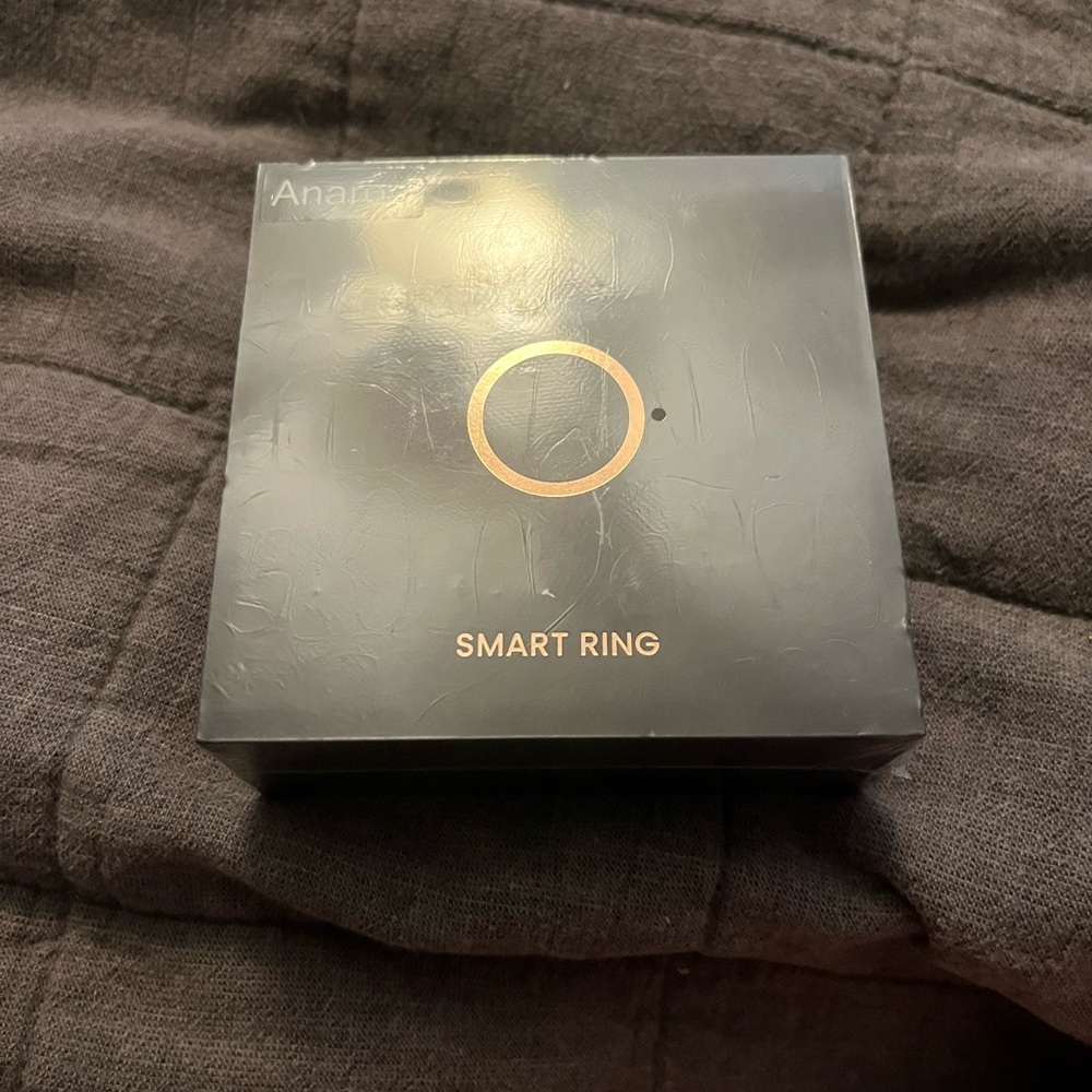 Anar Smart Ring in Black and silver,